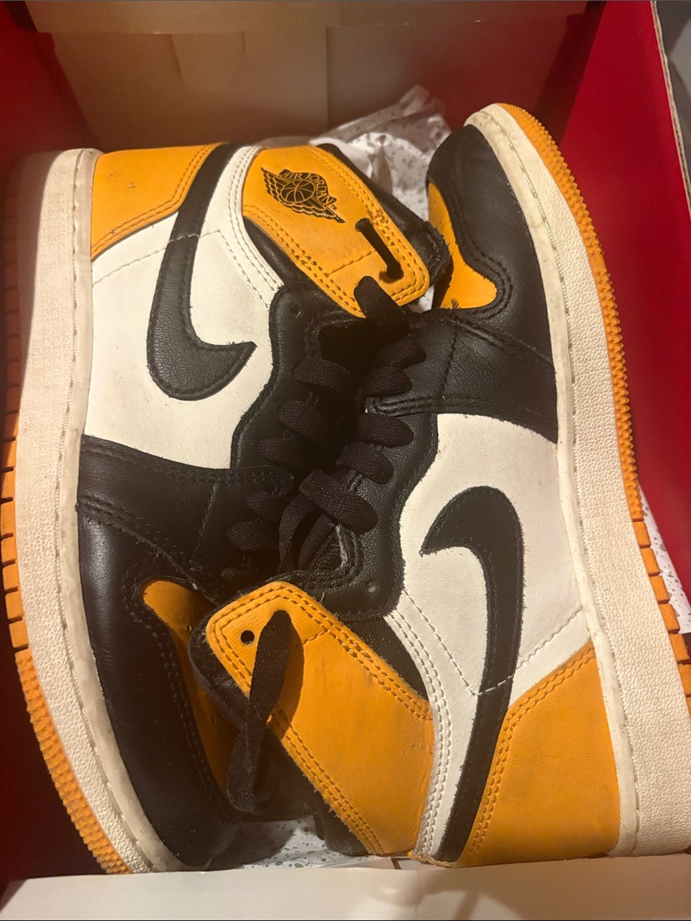 Nike Air Jordan 1 - Black/White/Yellow